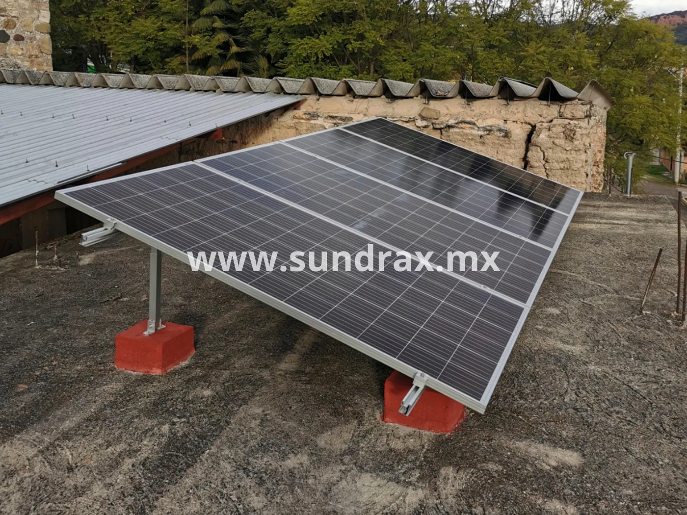 Conexión a red CFE de sistema solar en Oaxaca