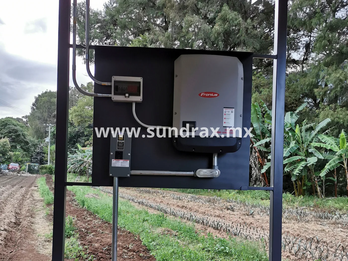 Instalación solar residencial interconectada en Oaxaca