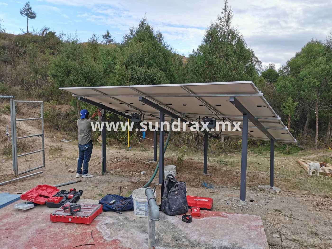 Proyecto de paneles solares interconectados en el estado de Oaxaca