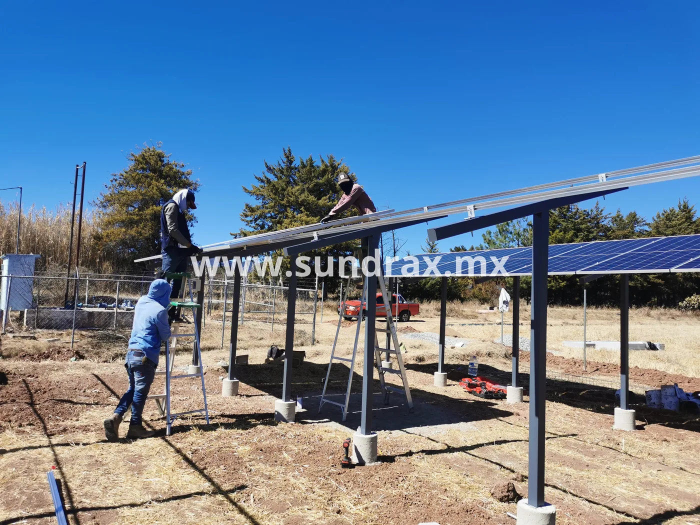 Alumbrado solar público instalado en Oaxaca